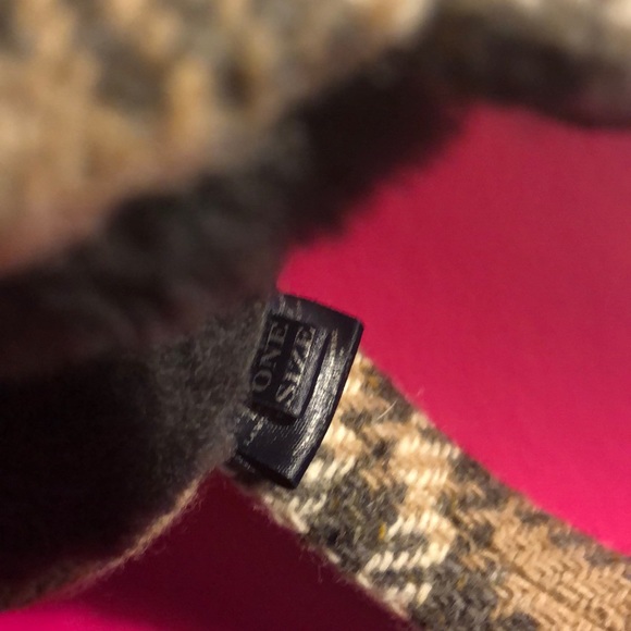 Burberry ear muffs - Picture 5 of 5